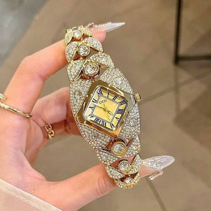 Reloj Real Elegante con Cristales Brillantes